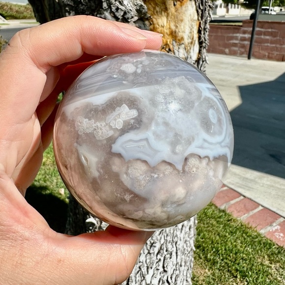 Super Quartzy Blue Flower Agate Sphere With Big Bouquet of Flower - Picture 7 of 8